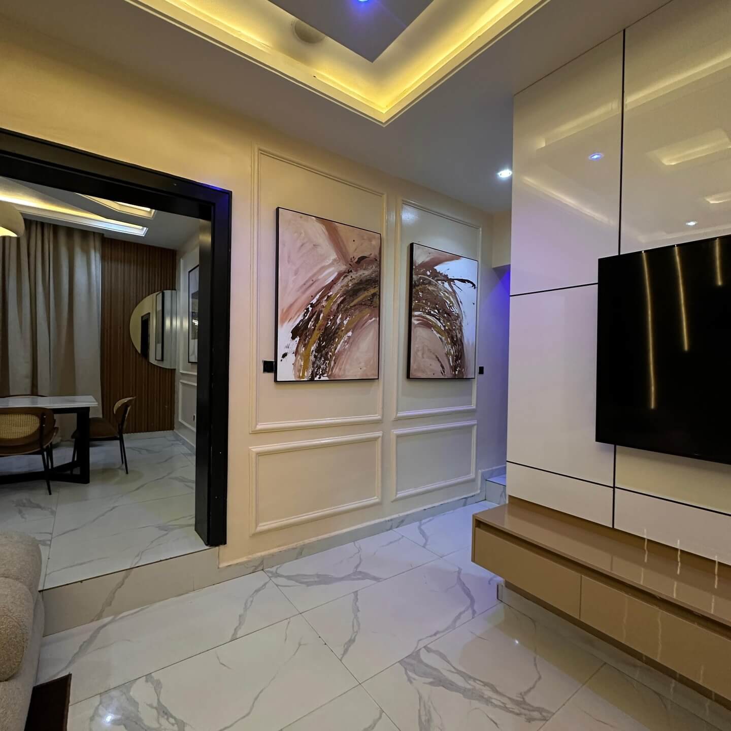 2/3/4 BEDROOM DUPLEX