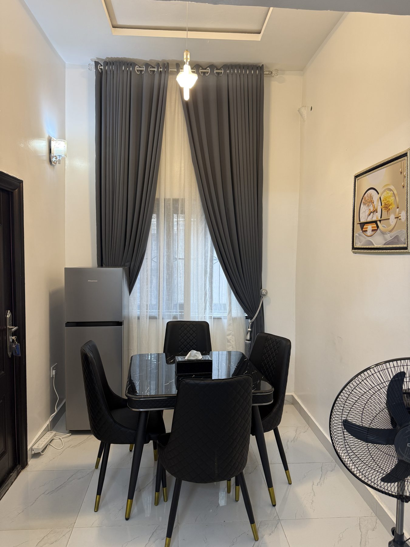 2 BEDROOM APARTMENT