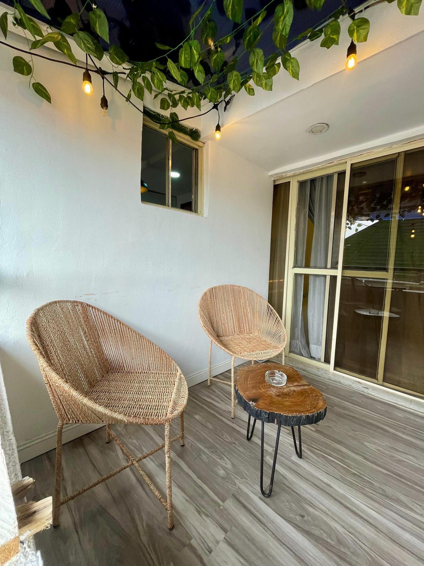 COZY STUDIO APARTMENT WITH BATHUB AND BALCONY